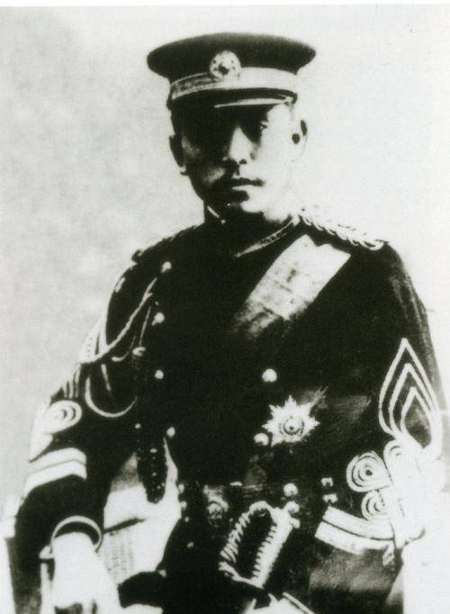 这个人就是爱新觉罗·良弼.