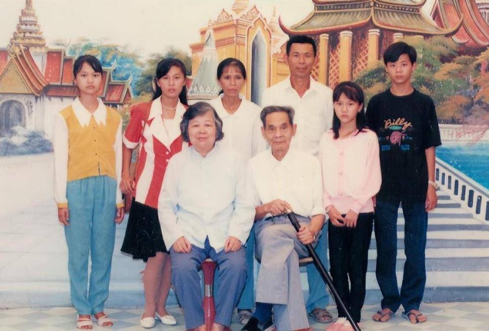 他潜伏台湾42年,新婚9天便与妻分别,70岁回到大陆才知儿孙满堂