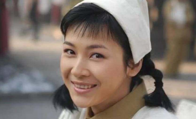 跟田雨比,为何许多人更喜欢秀芹?认为她若活着,李云龙就死不了