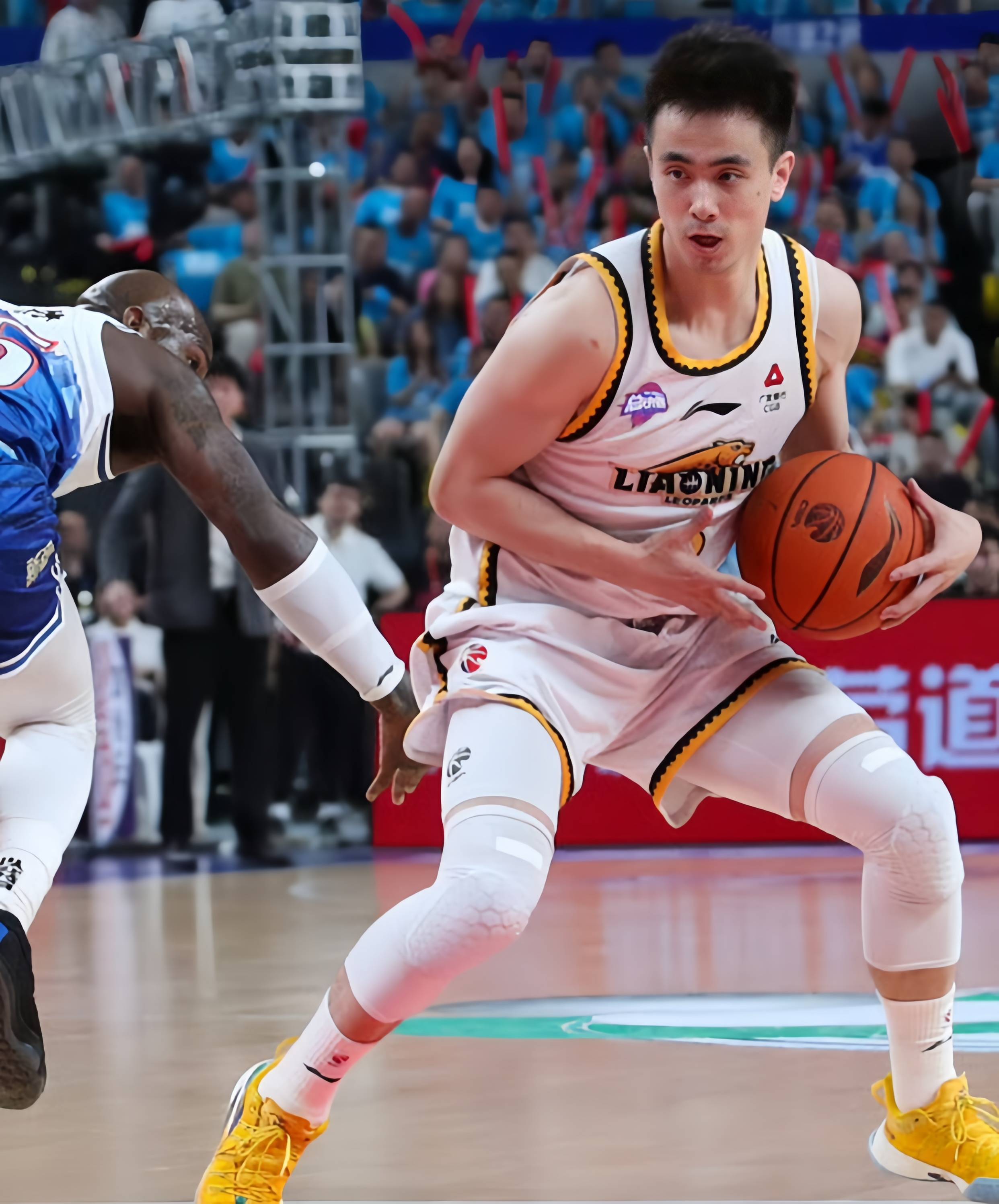 中国男篮6大后卫!赵继伟成就最高,胡明轩起点高,2大00后很强势