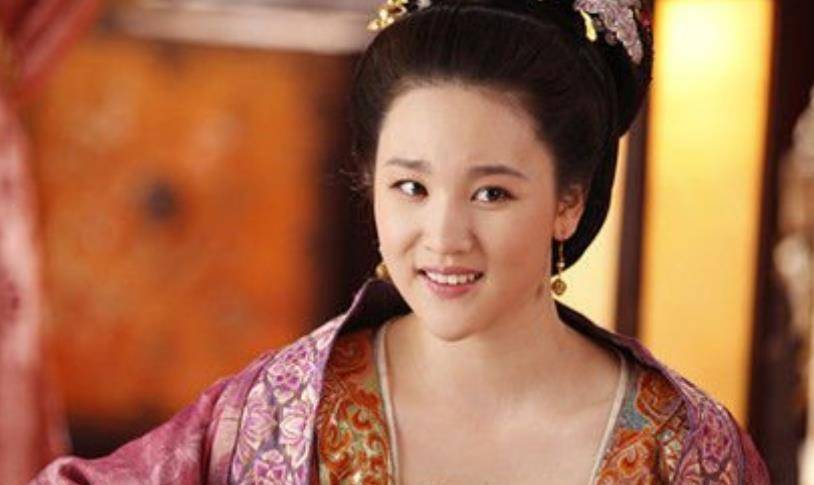 也有历史原型人物,这便是程咬金的第二位夫人,出身清河崔氏的"崔夫人"