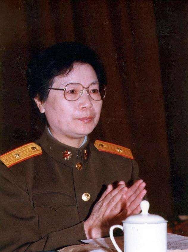 她是聂帅唯一后代,用5年时间从少将升中将,丈夫是上将