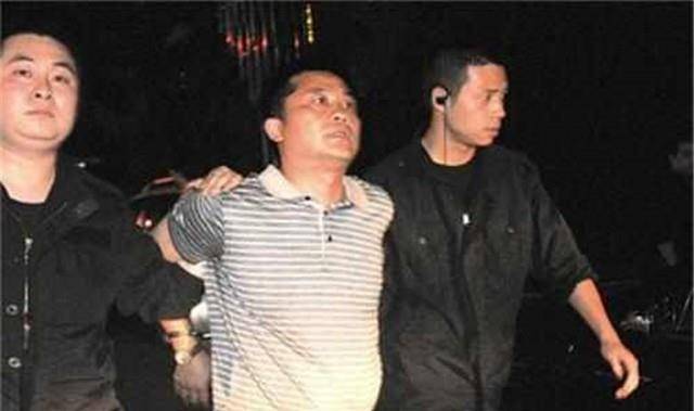 2009年,控制重庆生猪市场多年的"猪霸"王天伦,落入法网