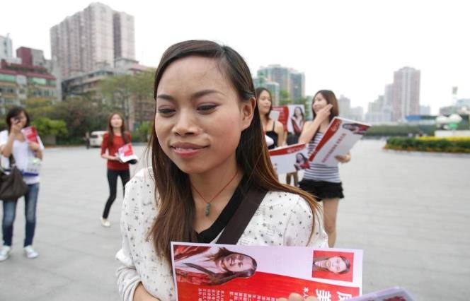 "网红恶女"罗玉凤的荒唐史,原来为了出名真的可以抛弃自我