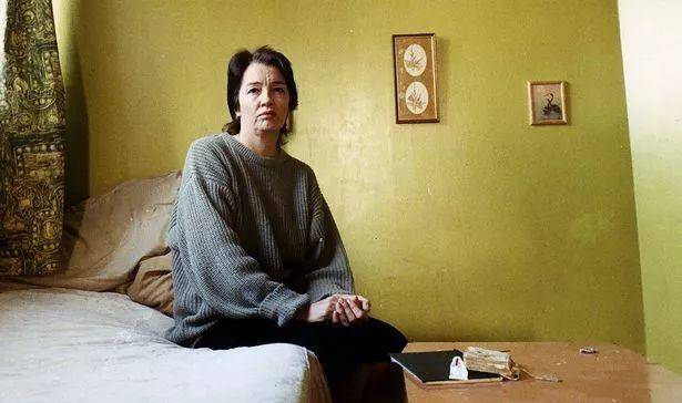 报应?英国色情间谍事件美女主角后来竟变成这样子了