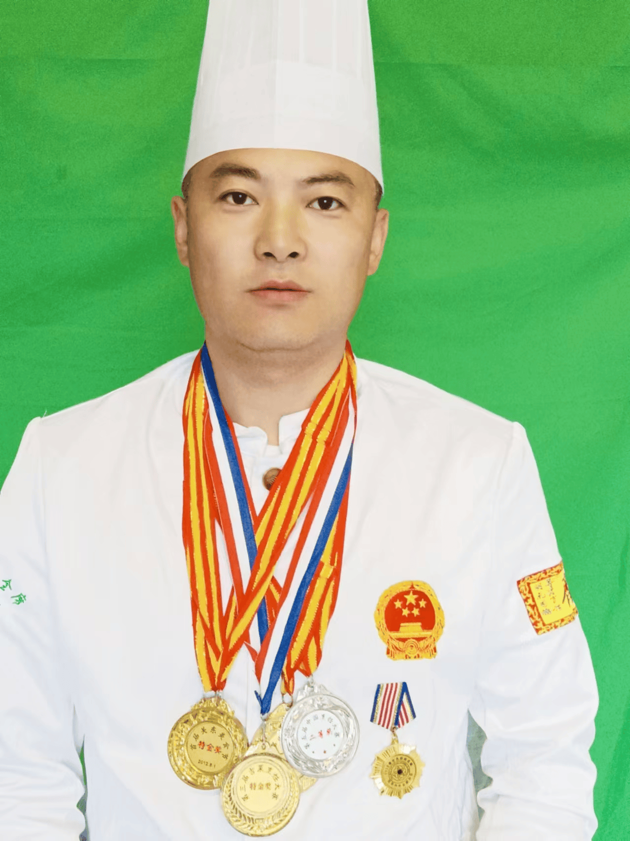 长春现任长春餐饮有限公司总经理个人荣誉:中国烹饪大师国家中烹饪