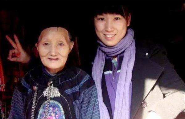 压寨夫人杨炳莲,电脑技术恢复18岁样貌,其长相网红都比不过