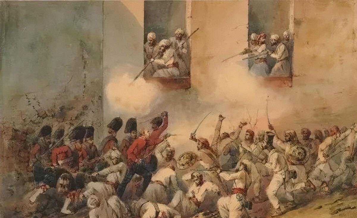 印度起义军内部也是一个非常松散的组织,他们缺乏共同的目标,也没有至