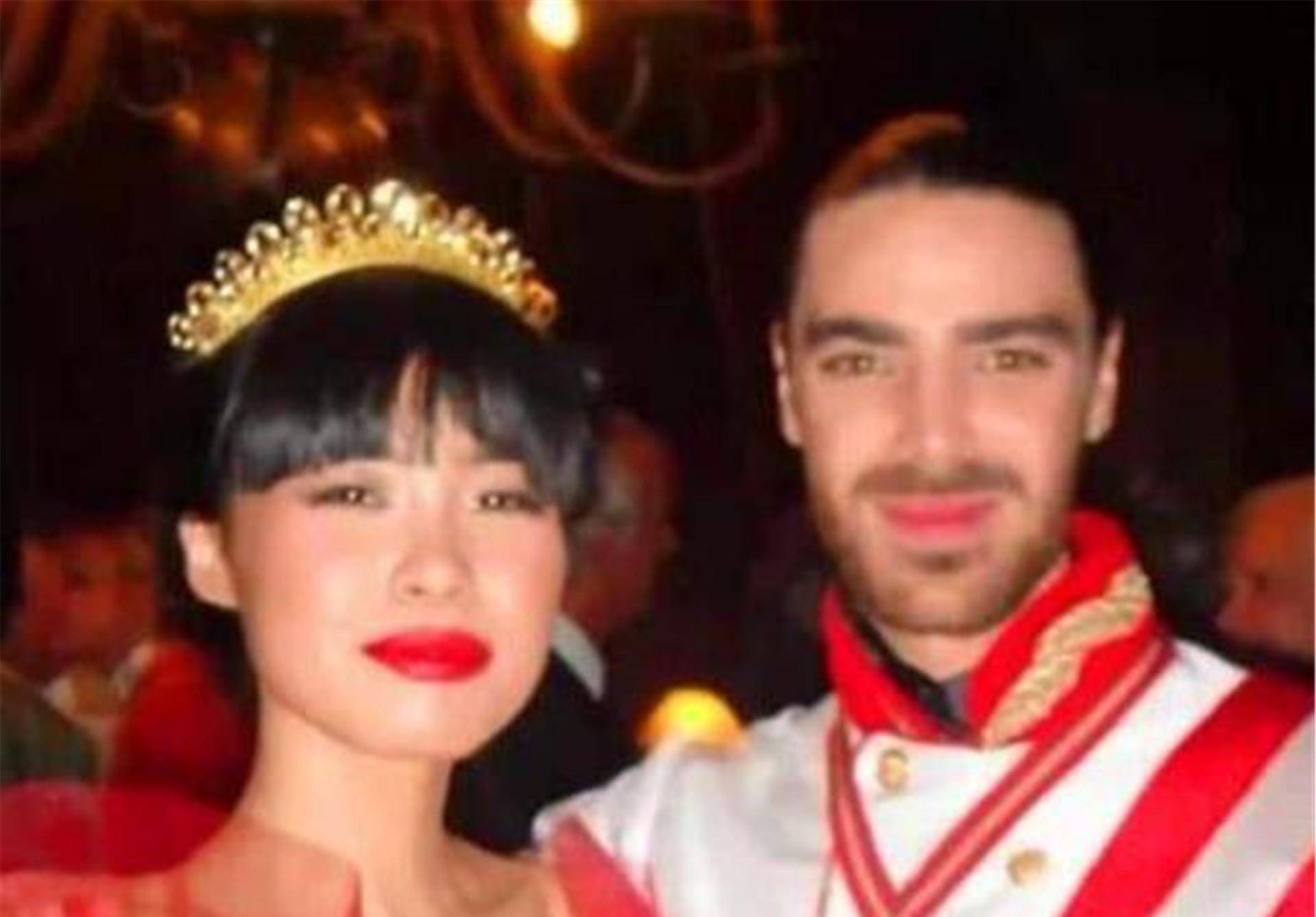 李然:长相平平的中国姑娘,留学时与王子浪漫邂逅,成为欧洲王妃