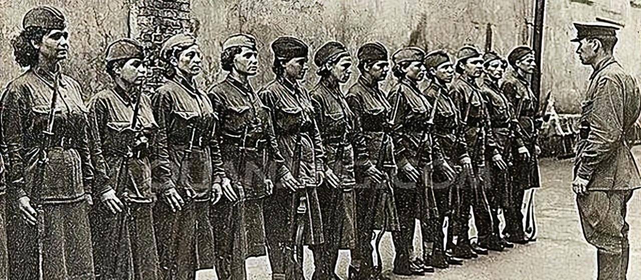 1942年苏联女英雄卓娅被叛徒出卖,被执绞刑而亡,叛徒下场如何?