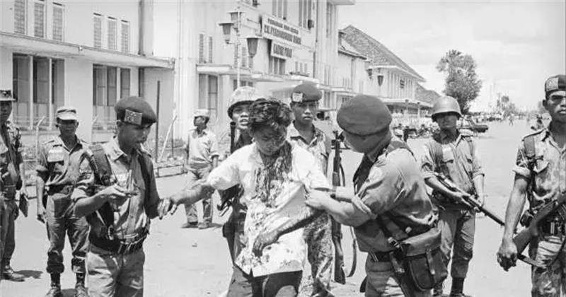 60年我国首次大撤侨:仅仅用一艘客轮往返多次,船员全是海军战士
