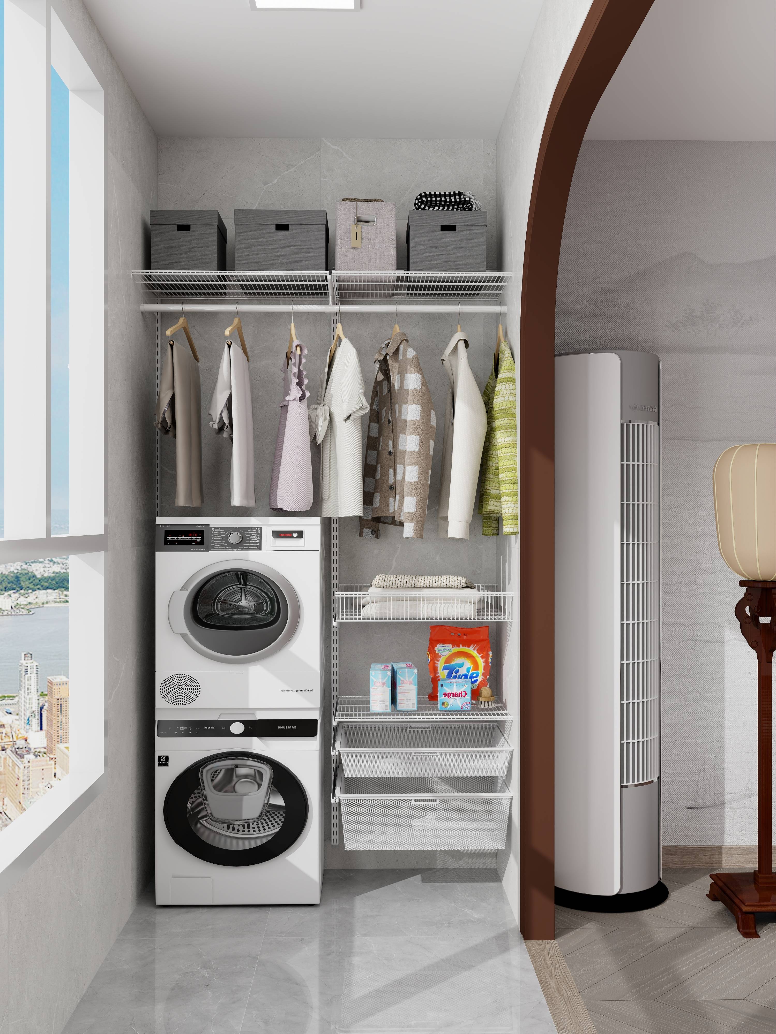 针对阳台空间的特点,可以定制设计一个收纳和墙体结合的洗衣房.