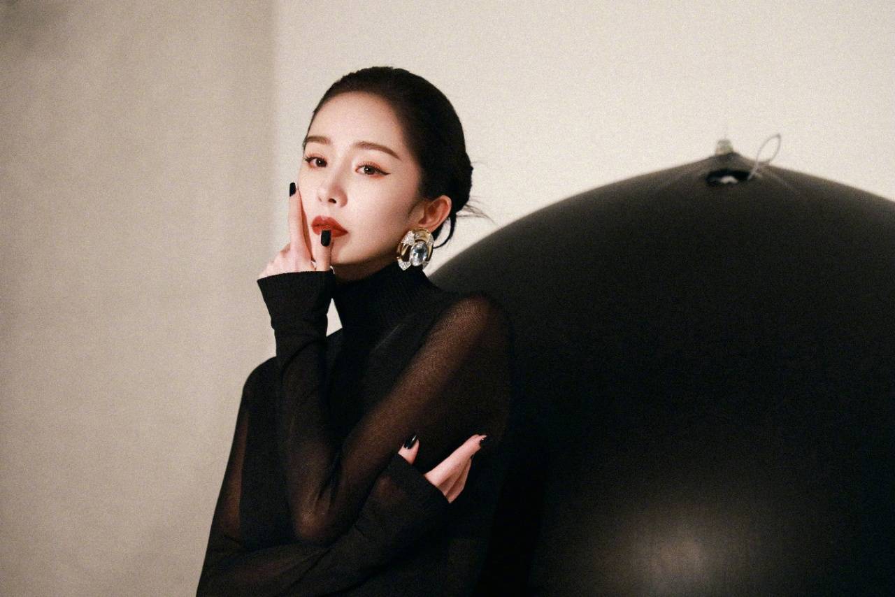 长红20年,杨幂凭什么稳居一线