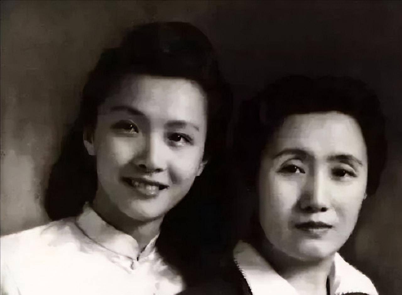 饭店女老板手宦淦乔嗄,20年后重逢,对方已经是兵团司令