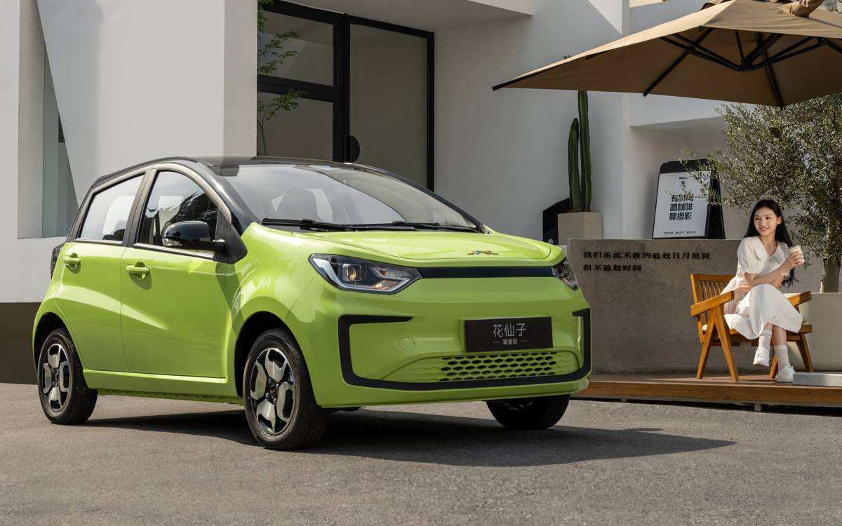 纯电代步车再推新品,花仙子挚爱版续航301公里,价格5.99万元起