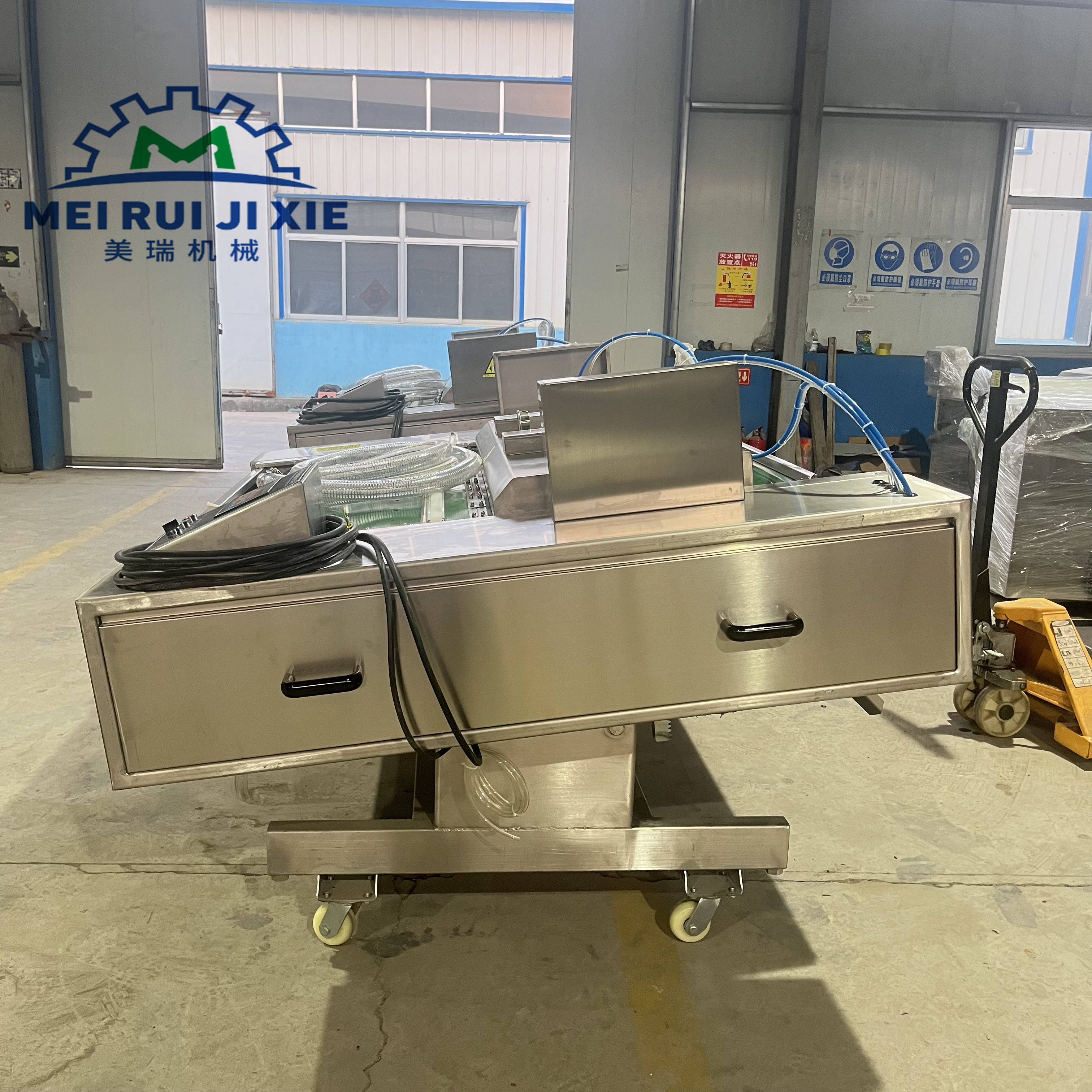 食品真空包装机,小型食品真空包装机 单室香肠真空包装机_机器_mm