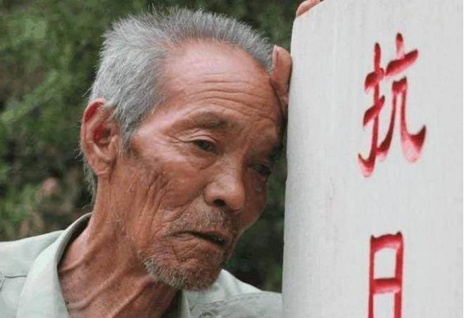 王二小牺牲后,儿时玩伴为他守墓几十年,称:怕他成了孤魂_史林山_鬼子