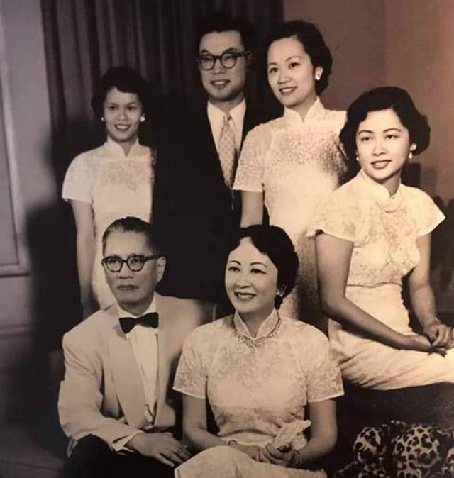 第二代宋氏三姐妹:宋子文三个女儿,个个身材高挑,如花似玉