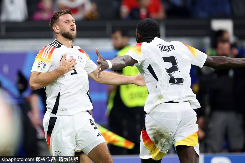 欧洲杯-恩多耶破门菲尔克鲁格补时绝平 德国1-1瑞士获小组头名