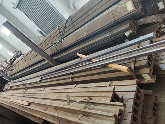 叉车用热轧门架型钢,打造坚固稳定的叉车龙门架