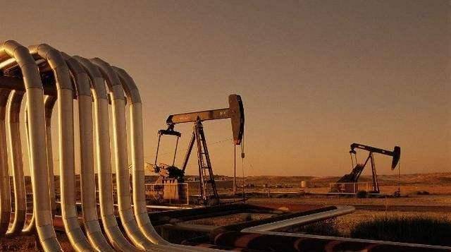 "卡莎甘"所处的地质岩层压力很高,这使得原油中含有大量的诸如硫化氢