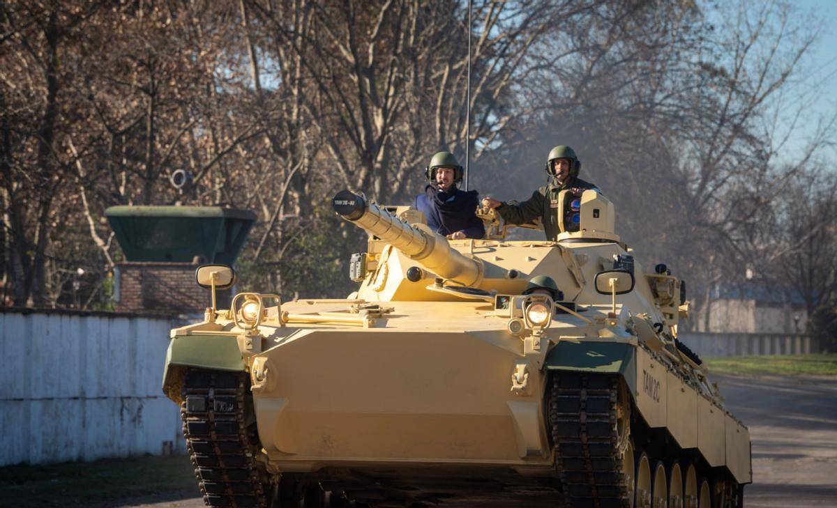 阿根廷陆军迎来新力量:5辆升级tam2ca2坦克交付