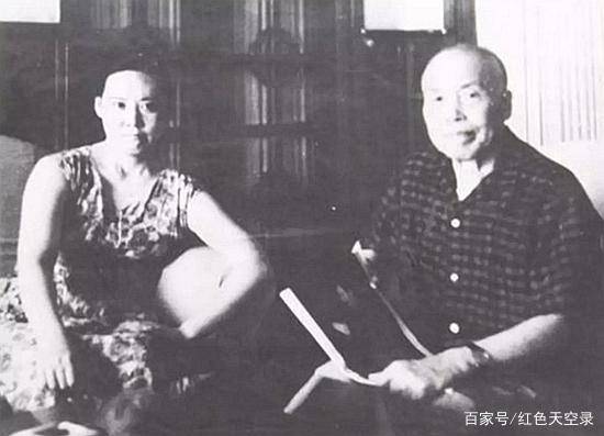 69年李宗仁病逝后,他30岁娇妻胡友松过得如何?晚年出家一生无后