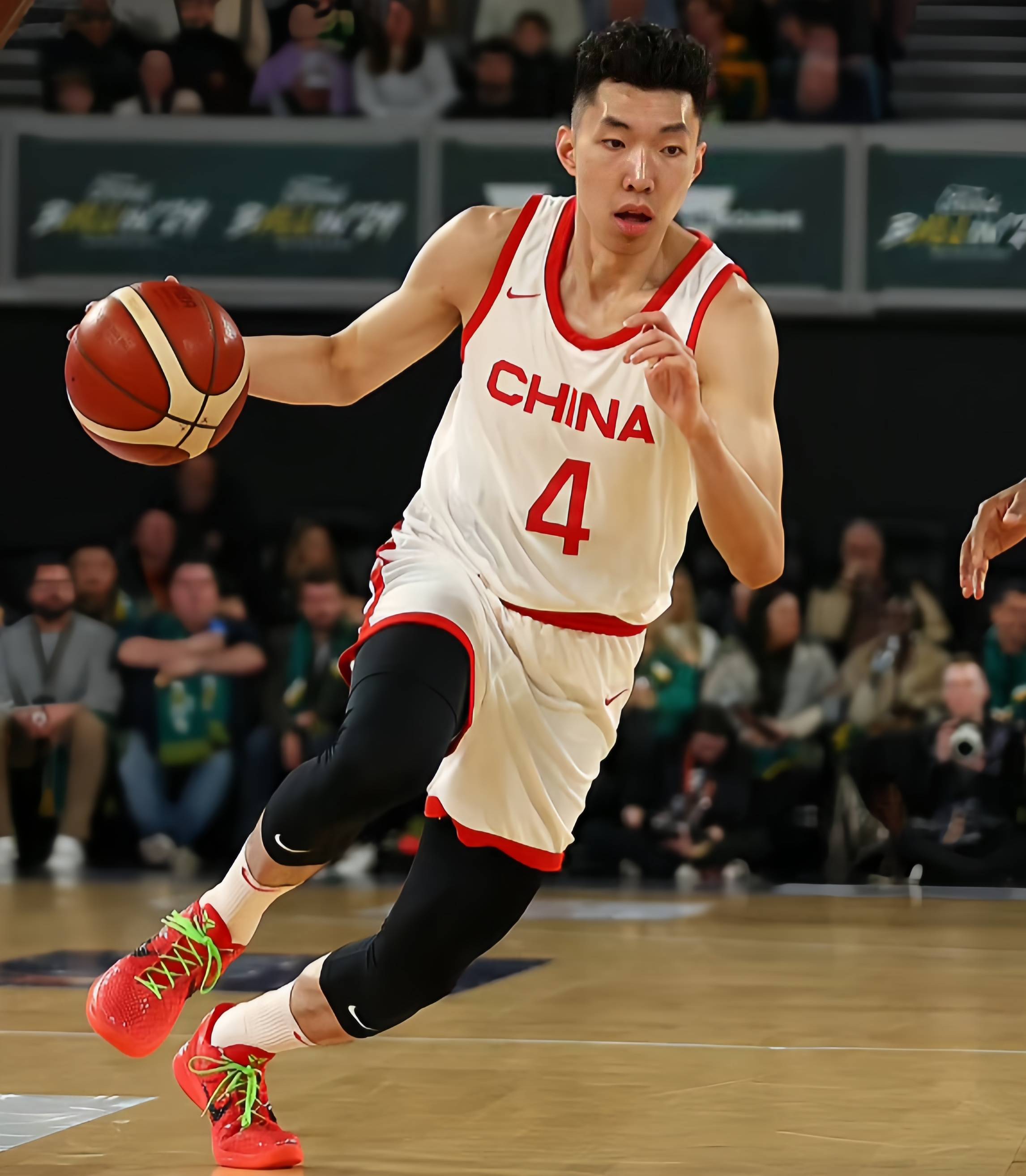 男篮世界杯首发预测!张镇麟领衔,4大00后在内,北控新星进步快