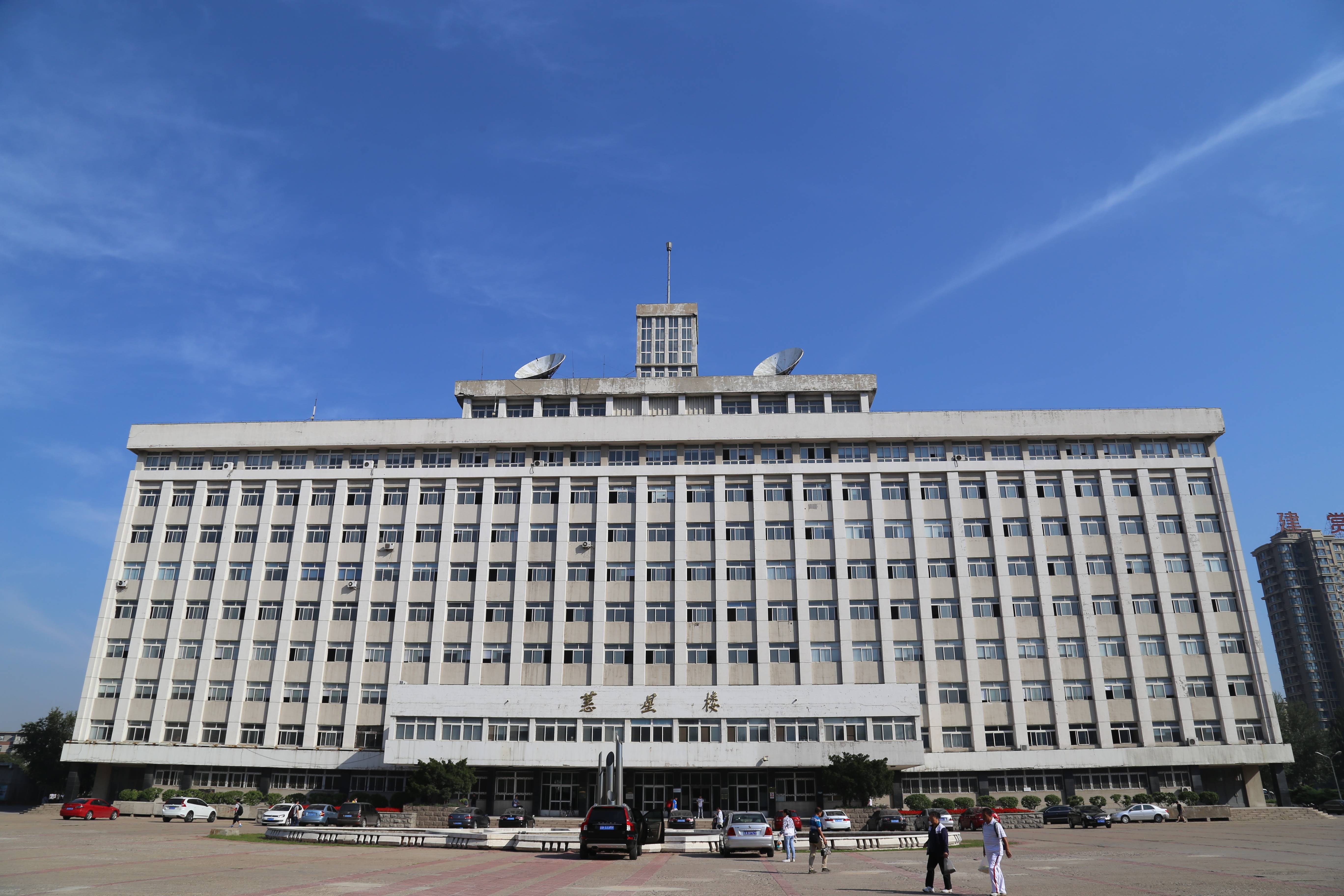 辽宁大学本身就是国内知名的211名校,拥有雄厚的教育资源,对于广大