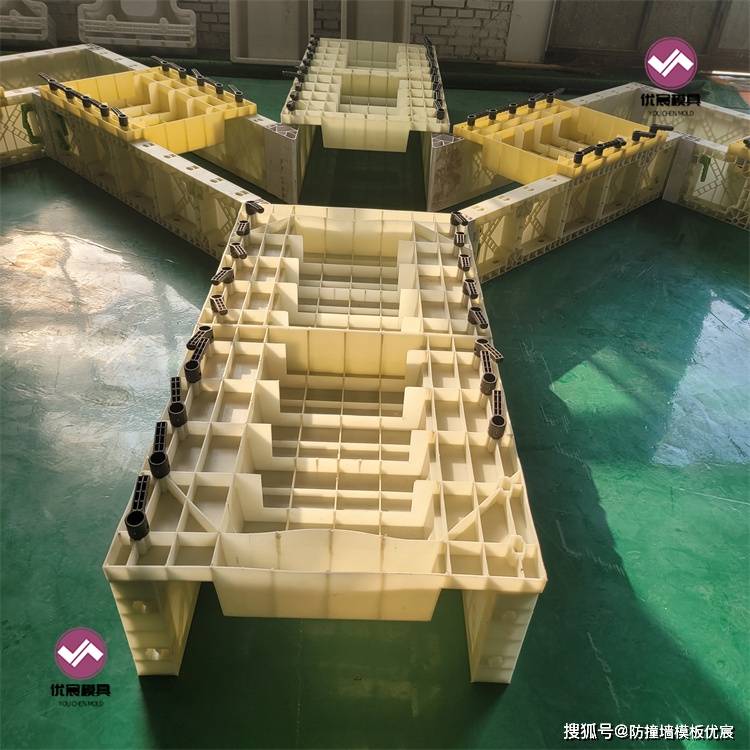 现浇拱形骨架模具 优宸水泥拱形骨架模具
