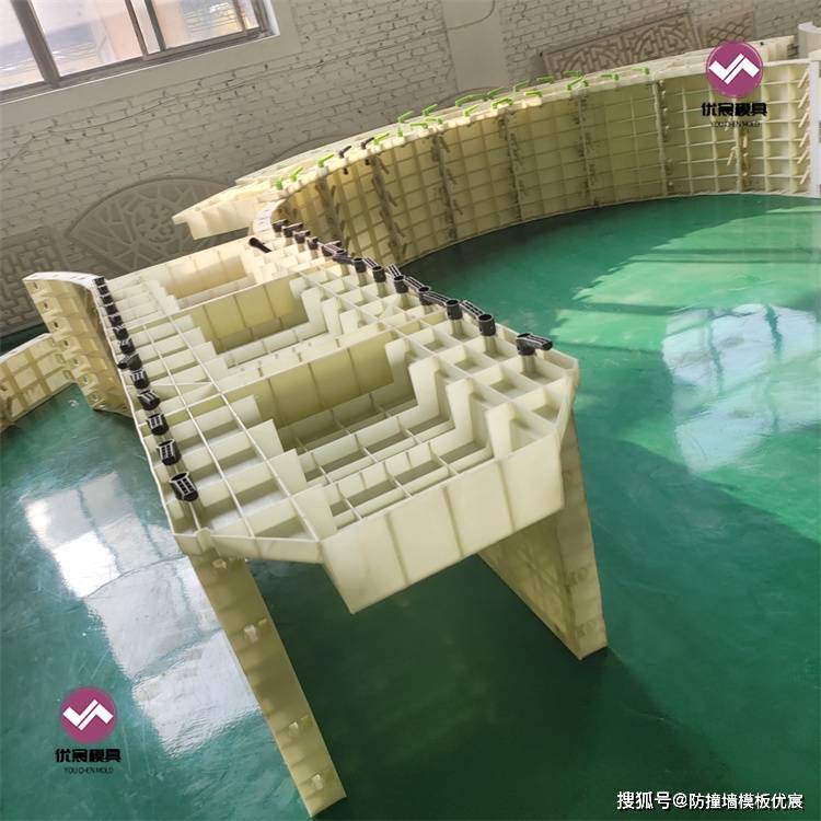 现浇拱形骨架模具 优宸水泥拱形骨架模具