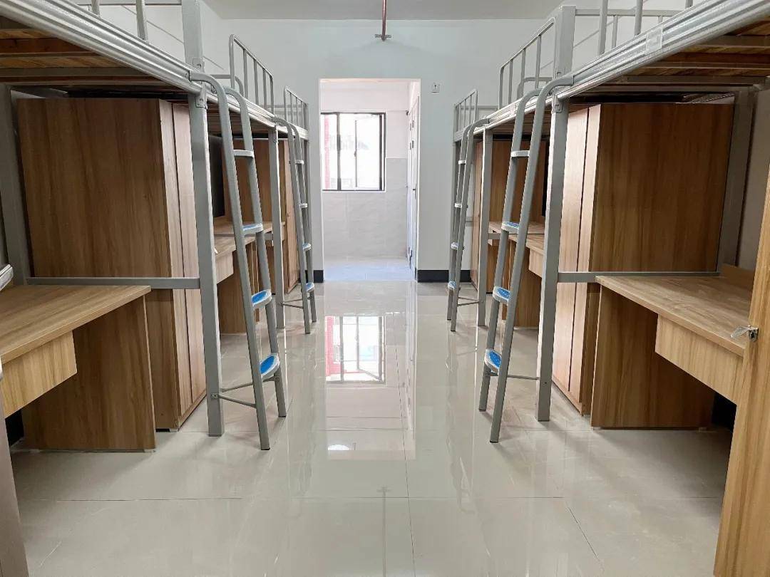 长沙经贸职业中专学校2024年有哪些专业?