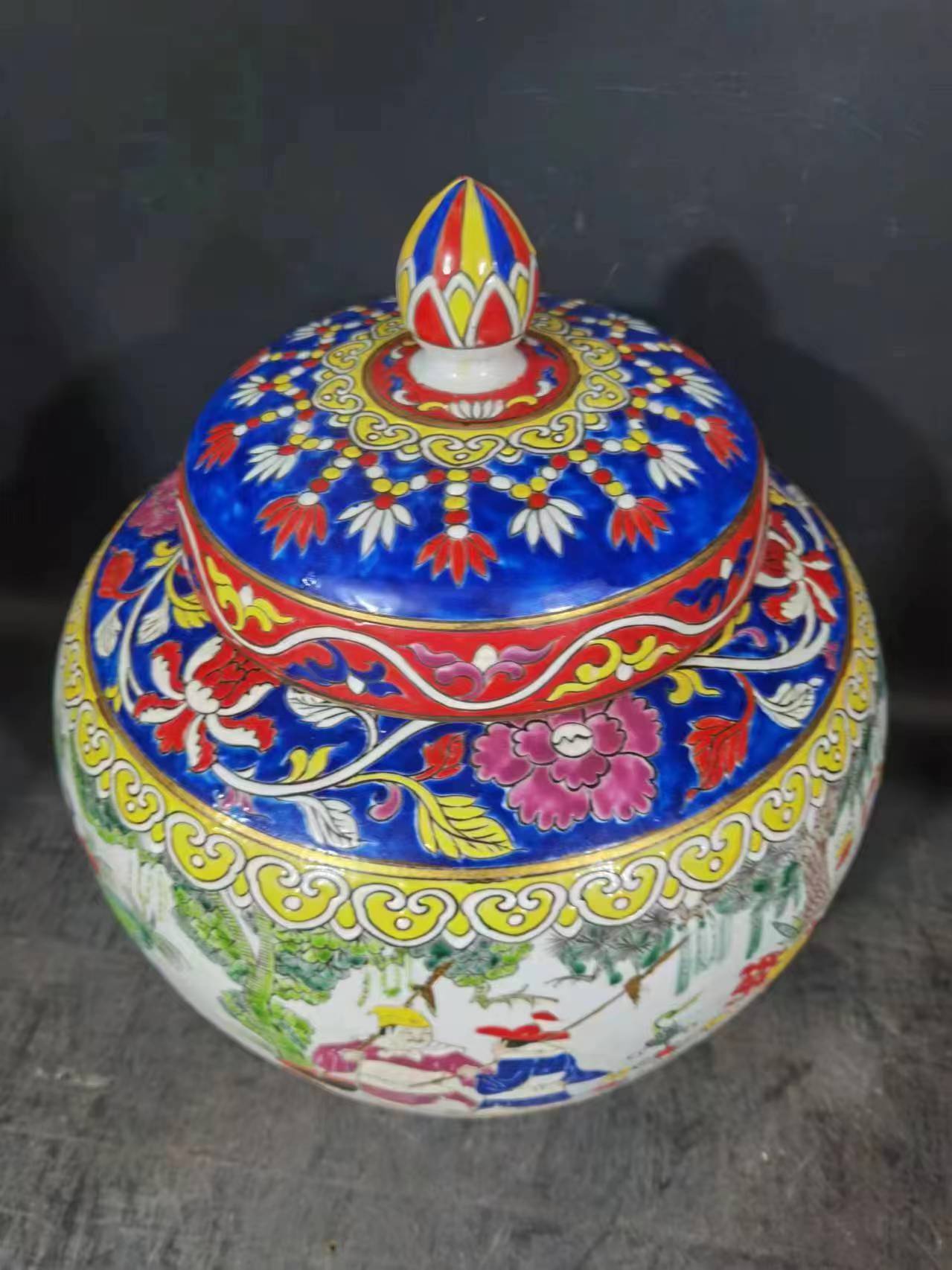 珐琅彩描金八宝纹抱月瓶_瓷器_装饰_图案