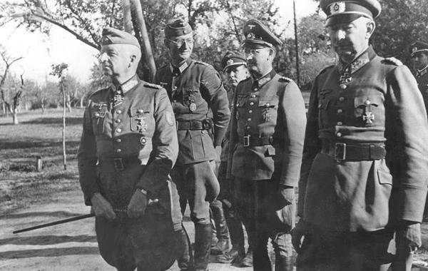 二战斯大林格勒战役,朱可夫为何先要展开天王星行动?南线更危急