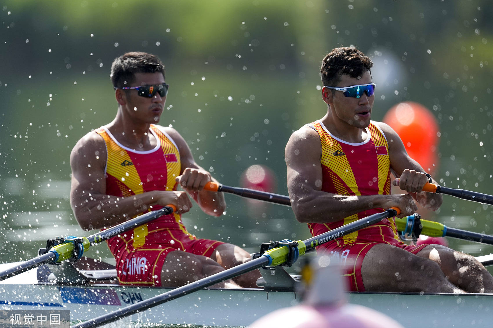 赛艇男子双人双桨决赛-中国组合降速被逆转 第11完赛拒垫底