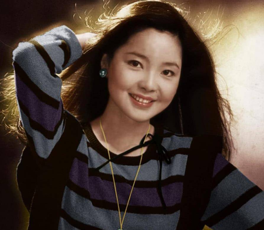 "歌坛天后"邓丽君刚去世一个月,国军少将爆料:她是台湾女间谍