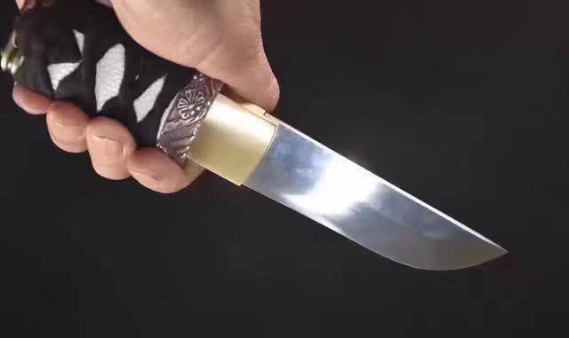 反手拿匕首有什么好处?退伍特种兵告诉你答案