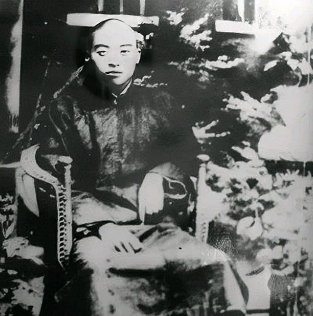 杨靖宇改名换姓,家人苦寻无果,时隔多年他的后人终于与其相聚