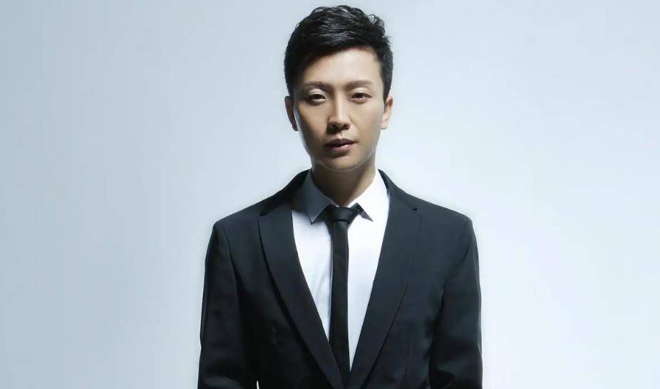 梅兰芳之子梅葆玖,一生无子女,为何至死不原谅半路出道的李玉刚