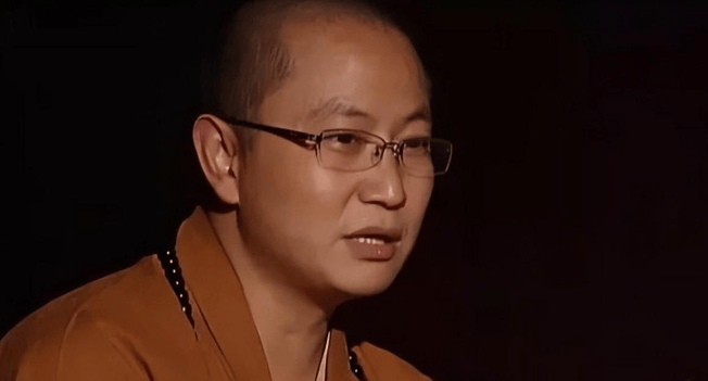 回顾汶川大地震,高僧庙内煮肉收留孕妇,连续破戒却被称"在世活佛"