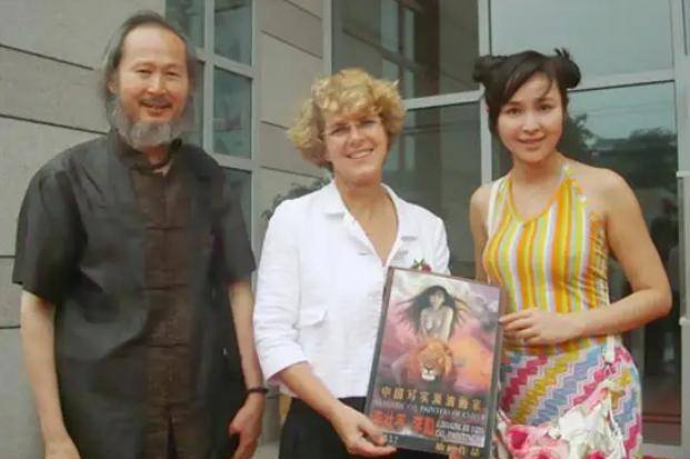 为女儿画"人体画",他成画坛笑柄,直言一亿都不卖此画_李壮平_李勤