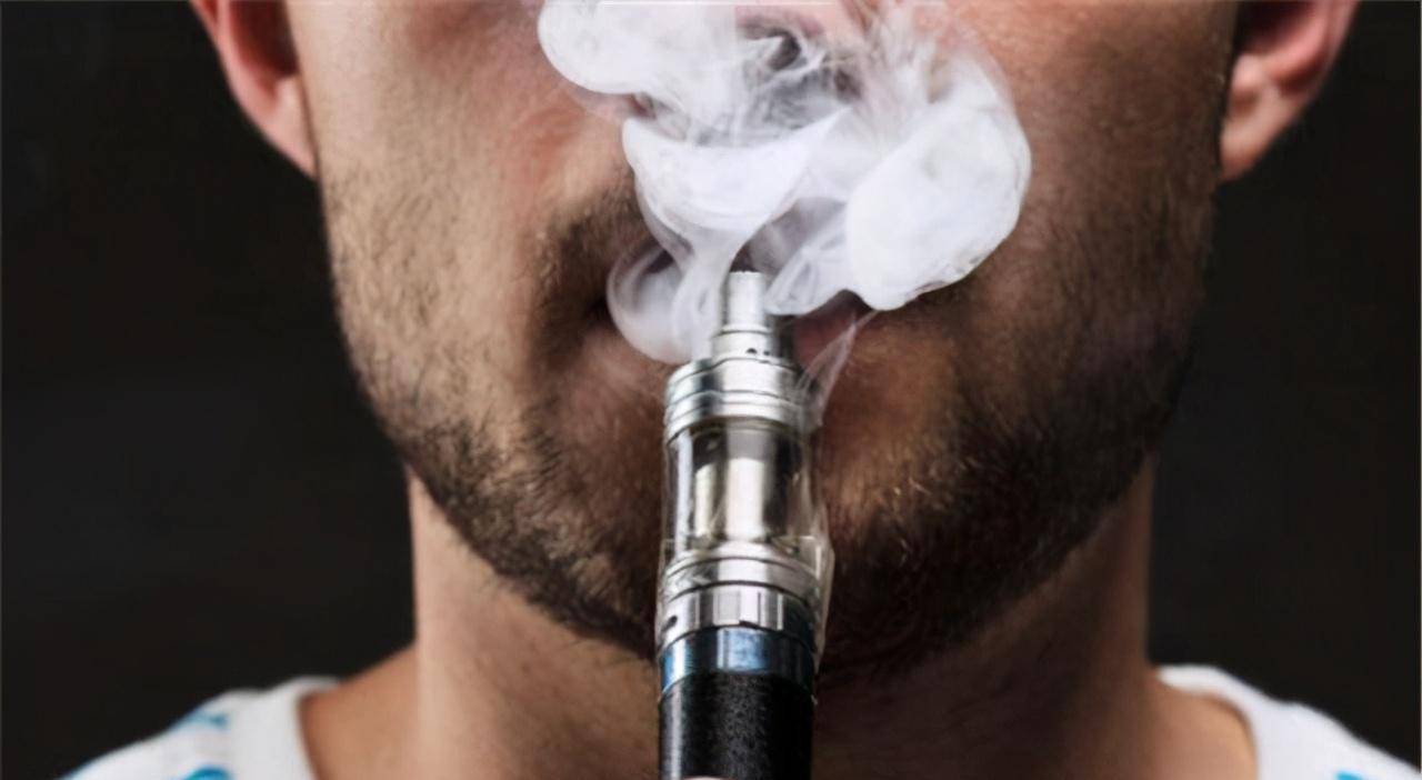 电子烟首富陈志平:初入职场被骗200万,创业十年身价640亿