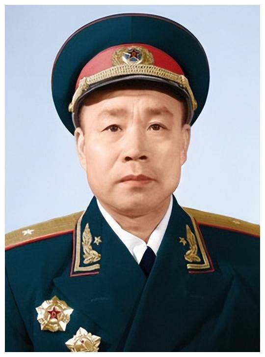1943年,因县长被杀抓了70多名凶手,杨奇清调查凶手竟是县长侄子
