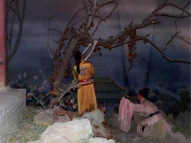 当年崇祯皇帝上吊的"歪脖子树",现状如何?