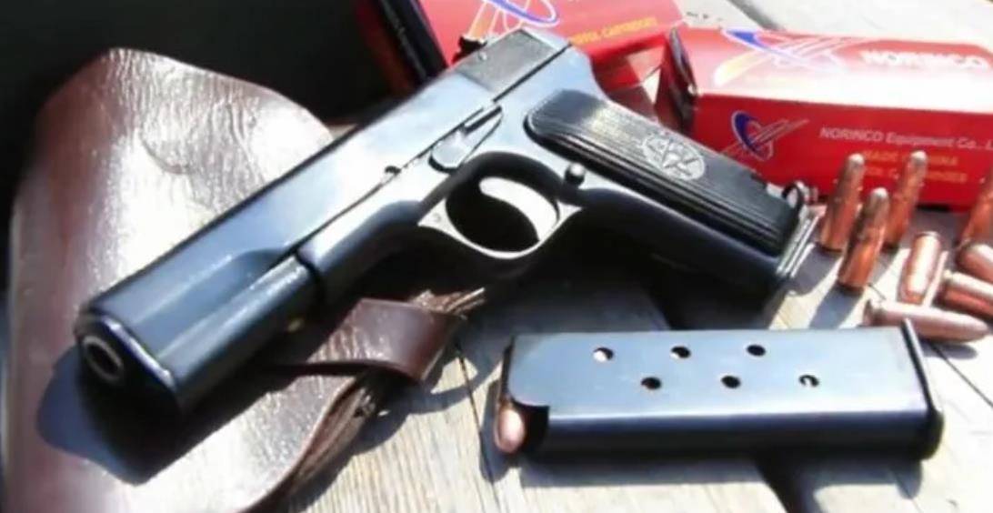 91年南京军区失窃,56式冲锋枪54式手枪被盗,调查后怀疑内部作案