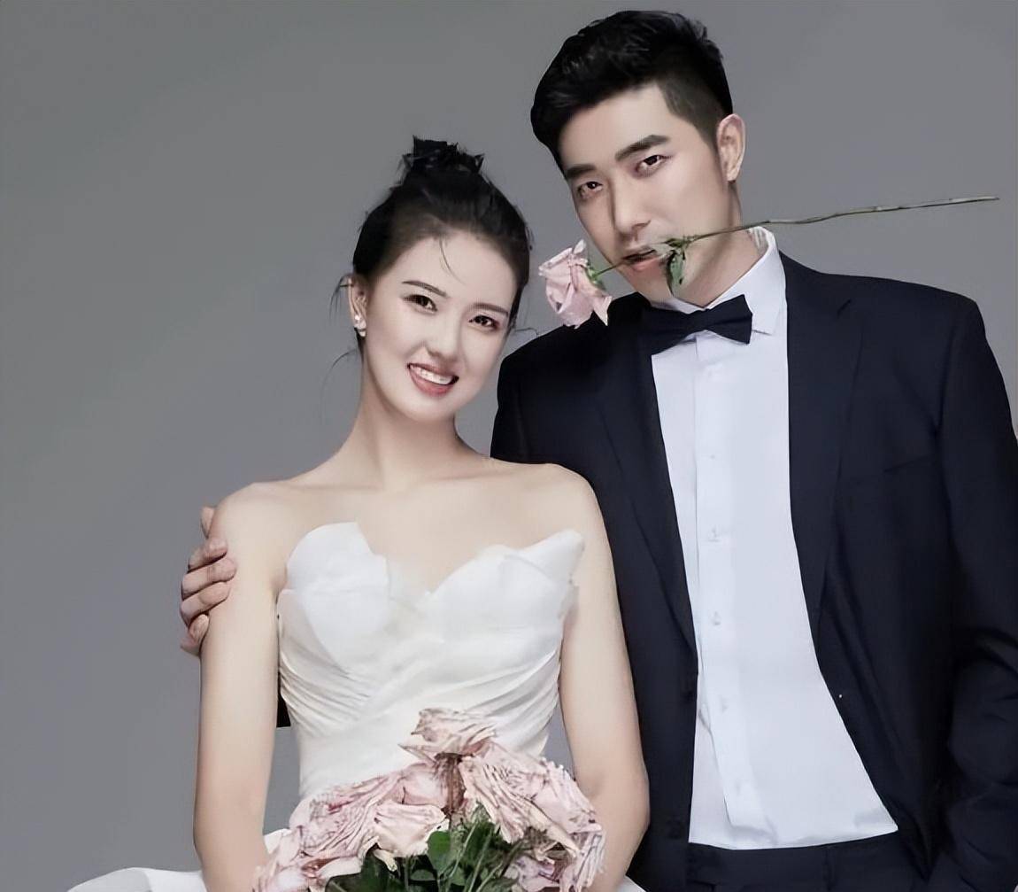 张常宁婚礼2022年7月30日,奥运冠军张常宁和富二代男友在杭州举行了