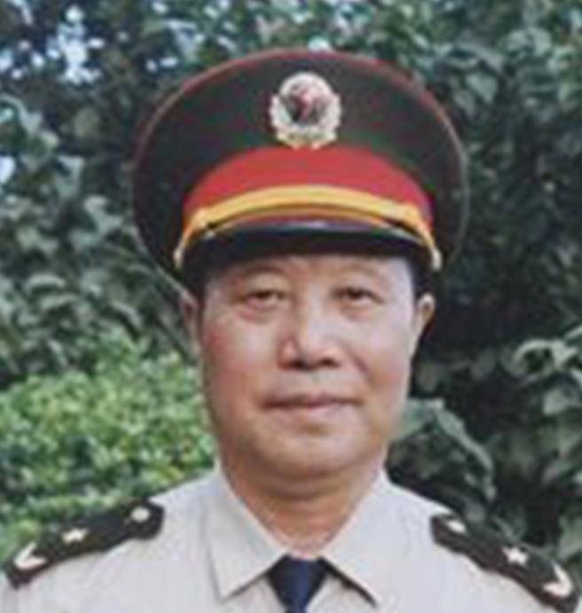 她是上将的妻子,儿子不是省长就是少将,如今102岁高龄