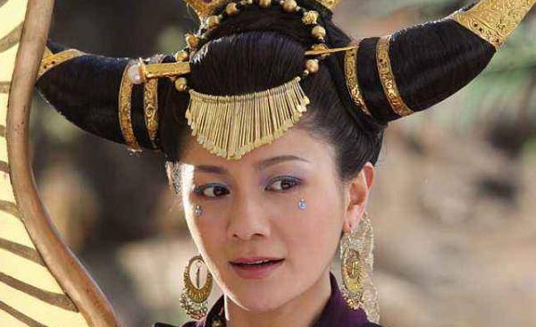 铁扇公主为啥不怕孙悟空,还敢与佛祖作对?也不看看她父亲是谁?