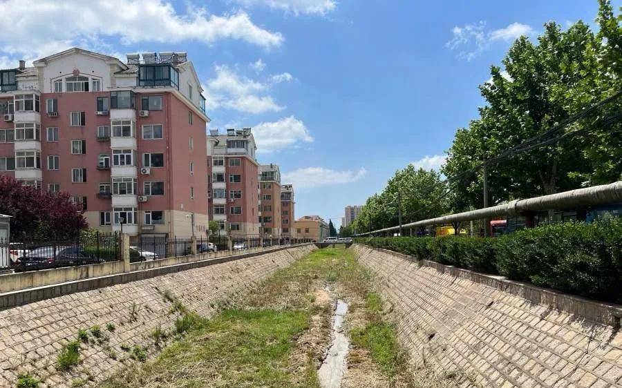 千年海防重镇灵山卫,如今却陷入了进退两难的境地!