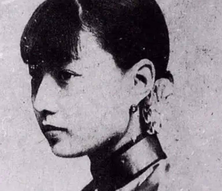 民国名媛潘素:从青楼女到享誉国际,看她怎么用一手烂牌打赢人生